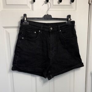 H&M mom jean shorts